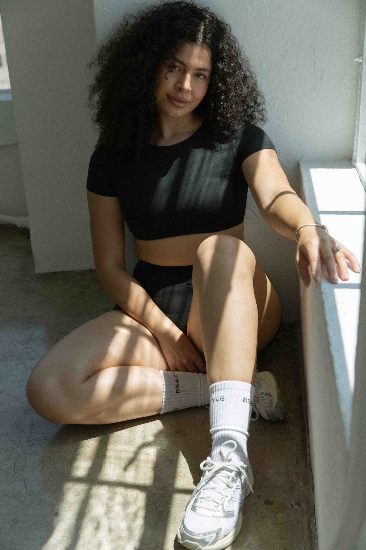Align Short Sleeve Crop Top - ONYX