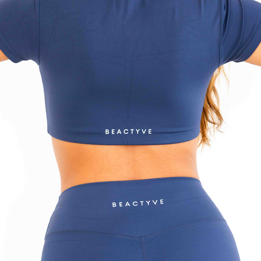 Align Short Sleeve Crop Top - LAGOON